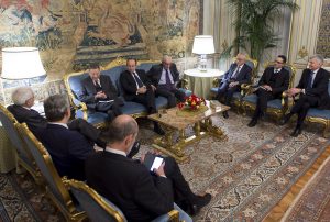 Roma - Il Presidente della Repubblica Sergio Mattarella nel corso dell'incontro con una delegazione dell'Istituto Toniolo, per la presentazione del "Rapporto Giovani 2016" , il 30 novembre 2016. (Foto di Paolo Giandotti - Ufficio per la Stampa e la Comunicazione della Presidenza della Repubblica)